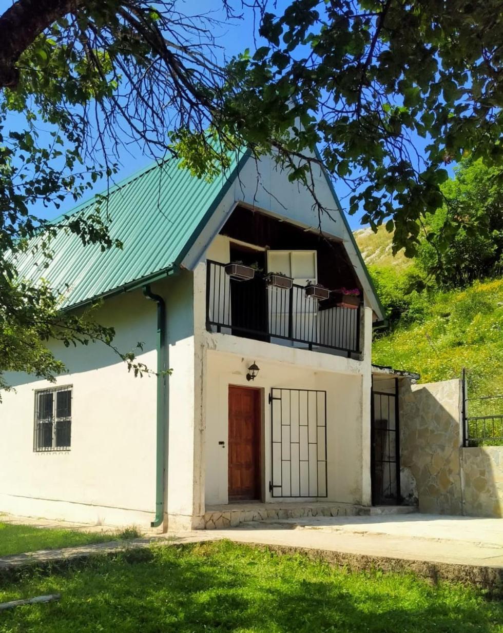 Vikendica Na Jezeru Villa Gacko Exterior photo